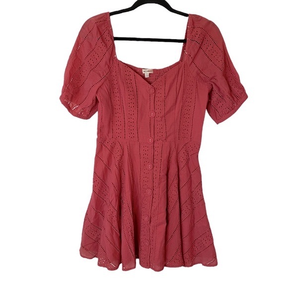 Gianni Bini Blush Eyelet Lace Pattern Puff Sleeves Fit and Flare Dress - Picture 1 of 11